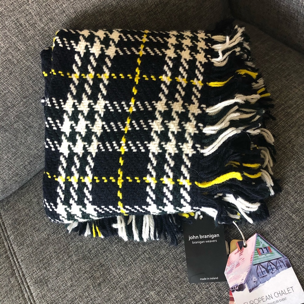 John Branigan Throw Chalet Lambay 50x66